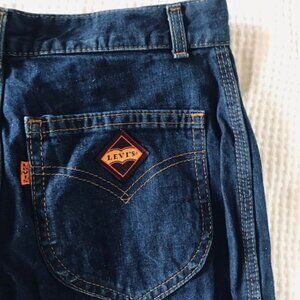 Vintage 70s Levis - Dark Wash - Size S-M